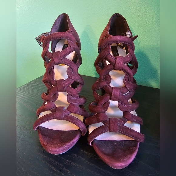 BCBGMaxAzria Burgundy Strappy Heels Women's Size 6B - Picture 6 of 12
